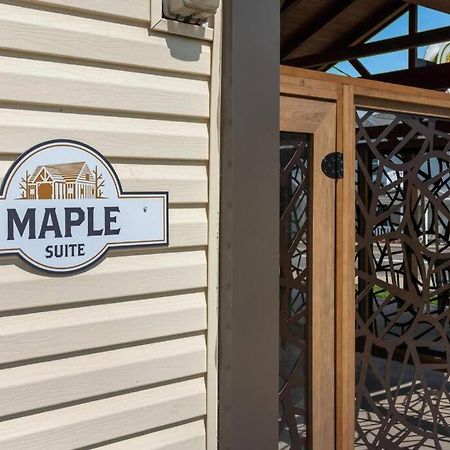 Maple Suite - Main Street Lodge in Berlin Buitenkant foto